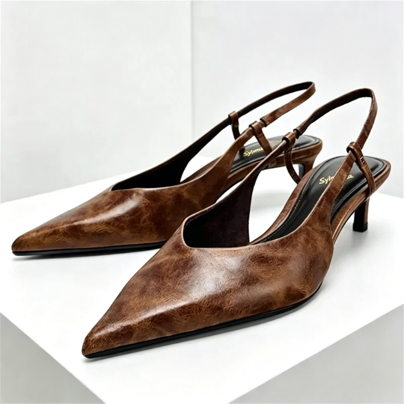 Women Shoes Brown Colour - Retro Brown Kitten Heel Designer Pumps