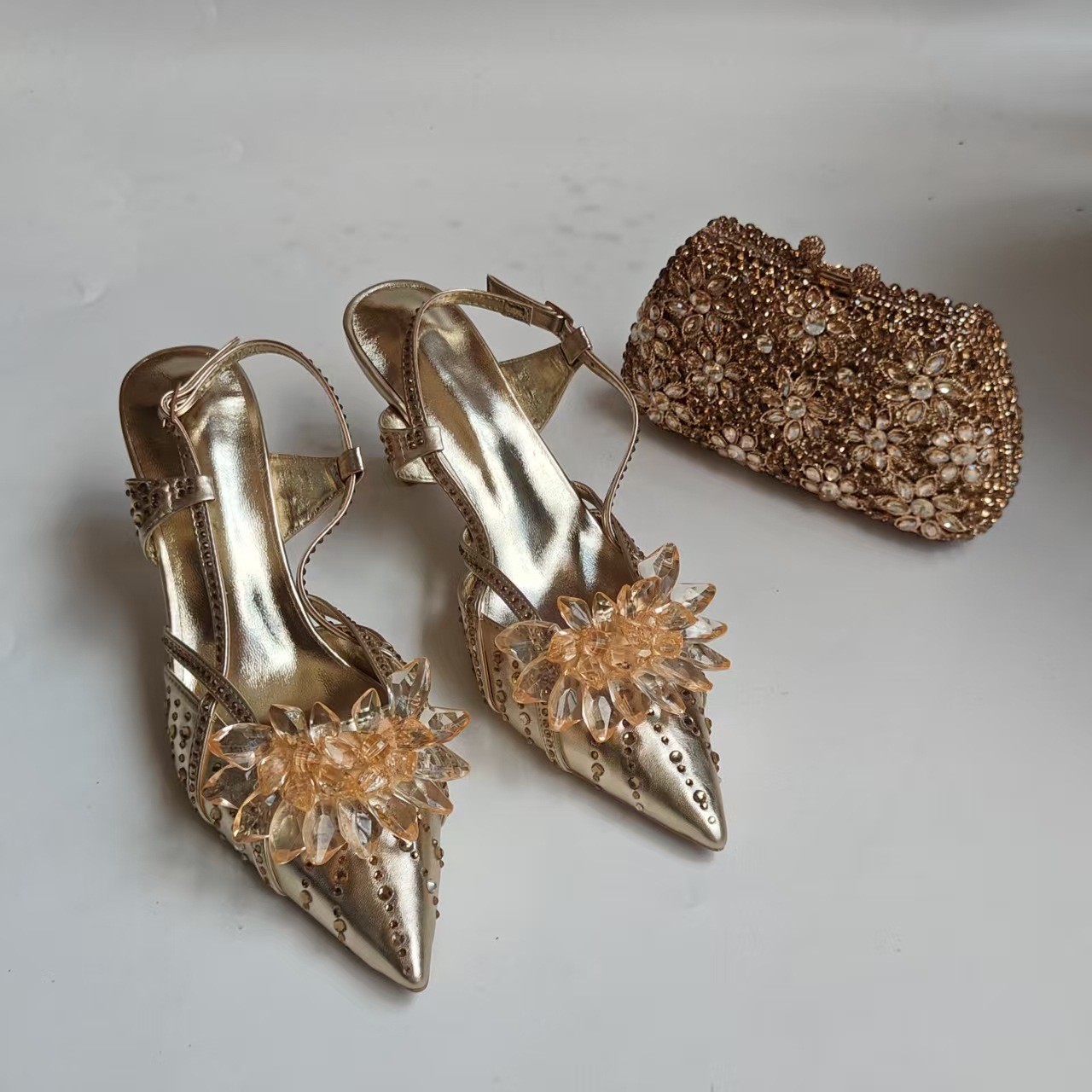 Full Diamond Pointed Baotou Hi - огляд і ціна Women Shoes Sandals