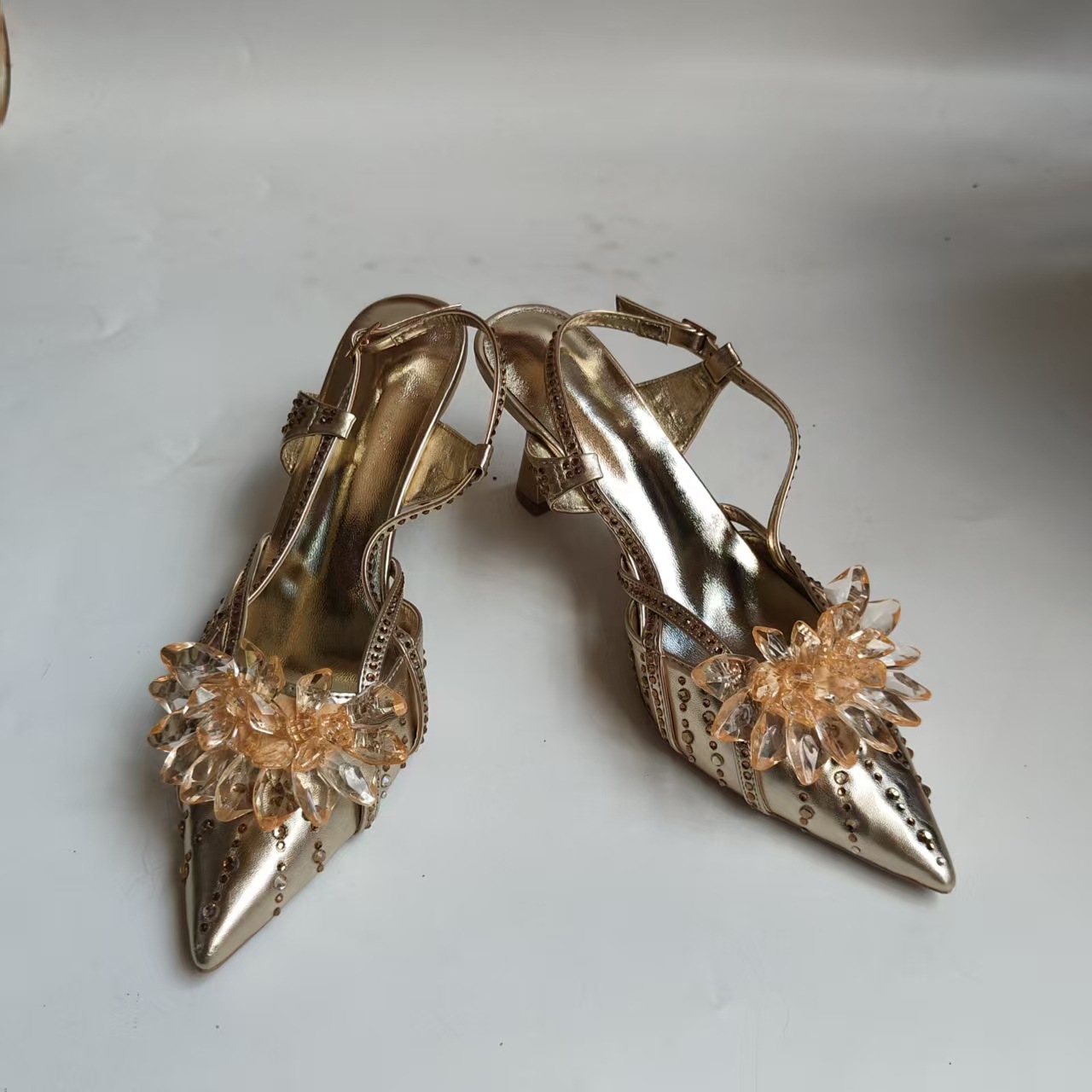Full Diamond Pointed Baotou Hi - огляд і ціна Women Shoes Sandals