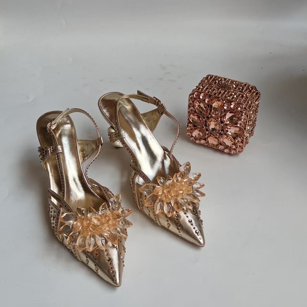 Full Diamond Pointed Baotou Hi - огляд і ціна Women Shoes Sandals