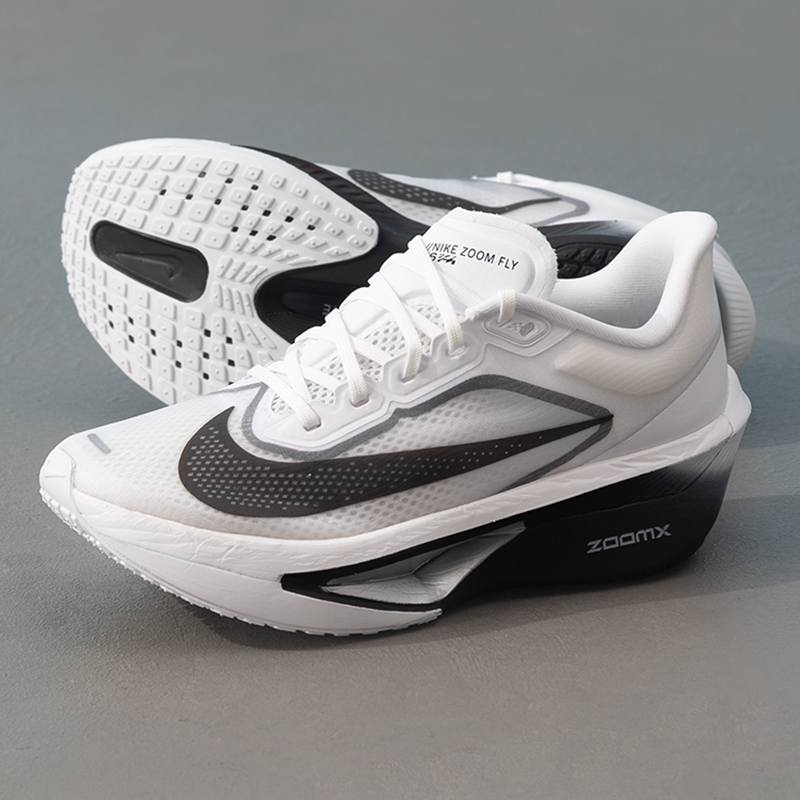 Nike Women's Sports Shoes Fly  - огляд і ціна Women Shoes Nike
