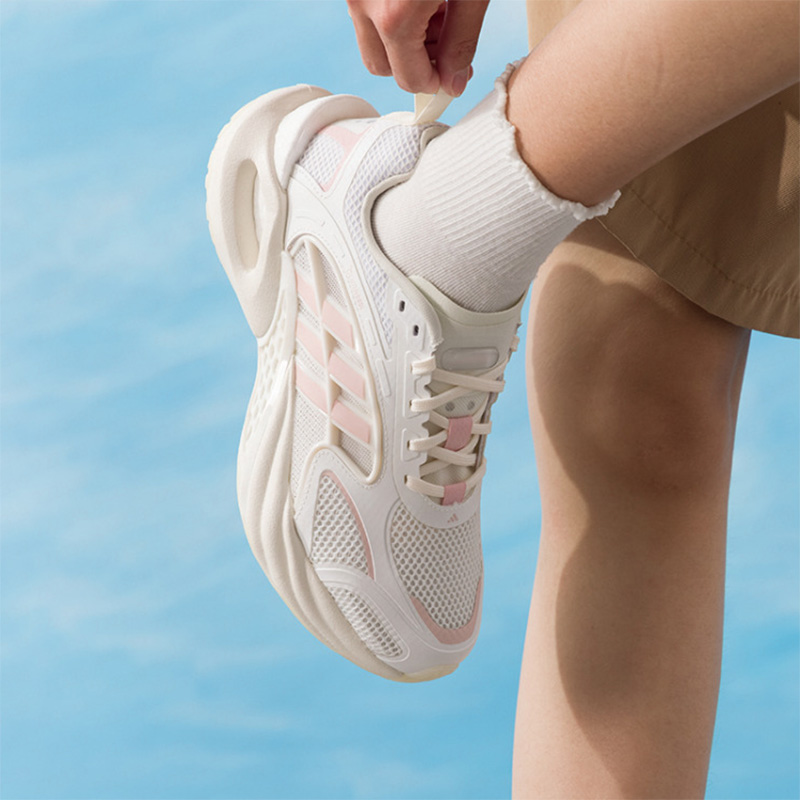 adidas  Off White Pink Cumbree - огляд і ціна Women'S Shoes Pink Adidas