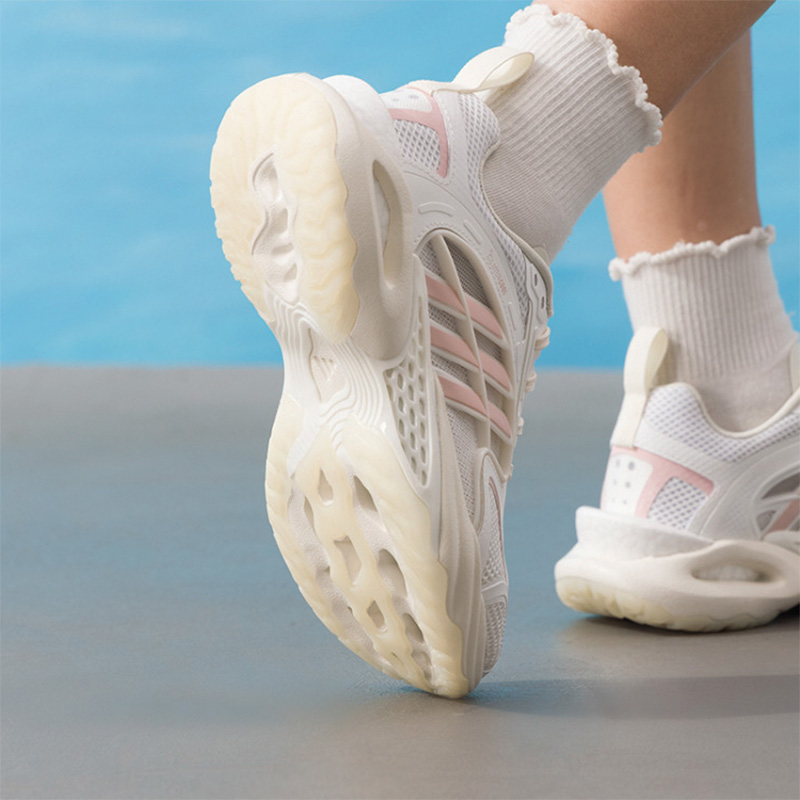adidas  Off White Pink Cumbree - огляд і ціна Women'S Shoes Pink Adidas