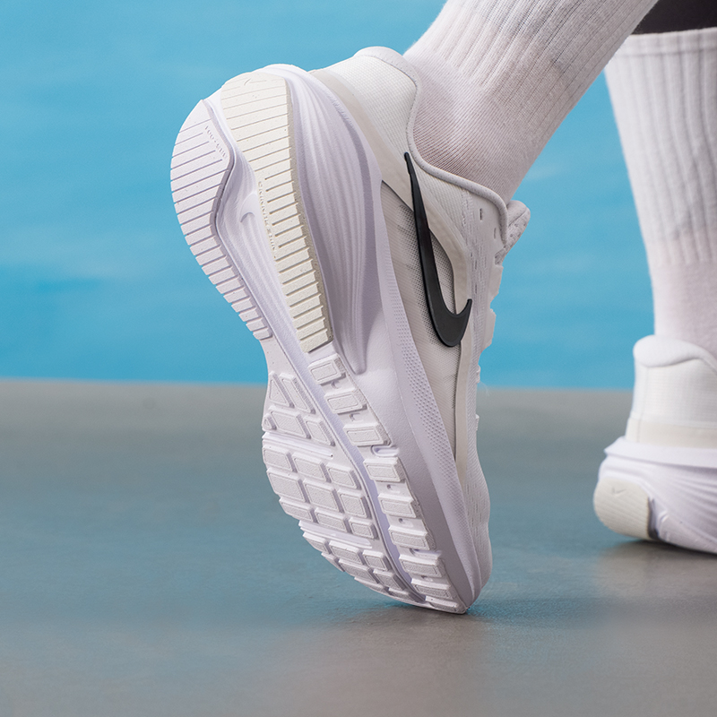Nike Women's Sports Shoes Down - огляд і ціна Women Shoes Nike