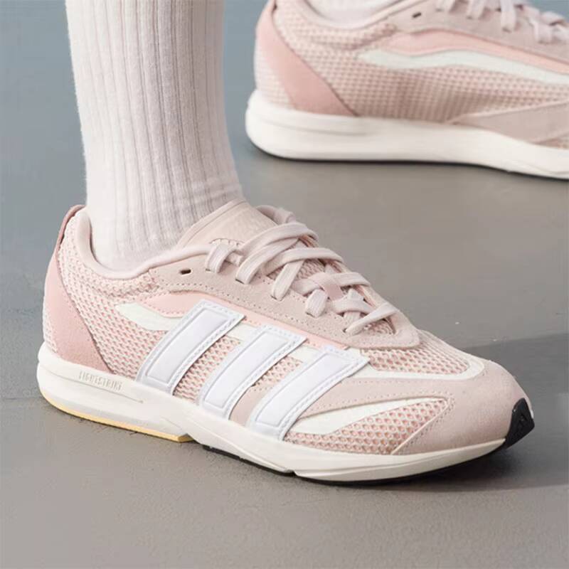 Popular Adidas  Light Pink Sue - огляд і ціна Women'S Shoes Pink Adidas