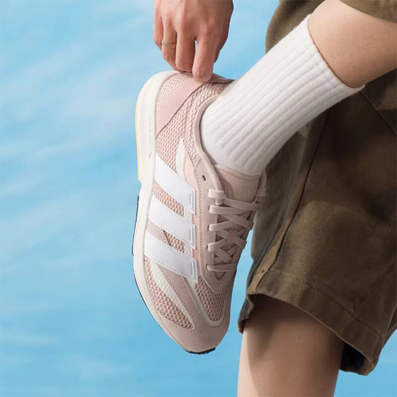 Popular Adidas  Light Pink Sue - огляд і ціна Women'S Shoes Pink Adidas
